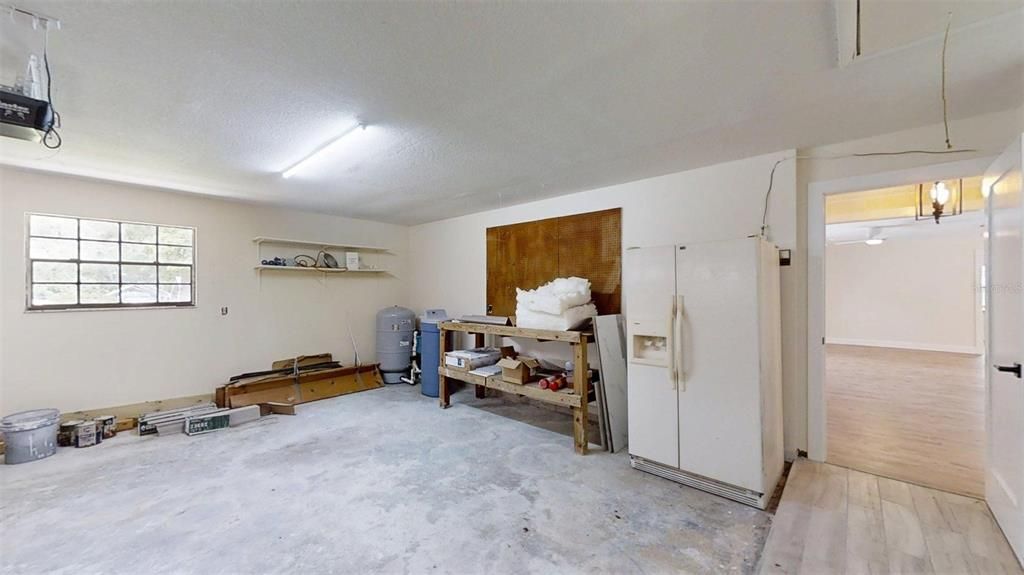 Active With Contract: $349,995 (3 beds, 2 baths, 2232 Square Feet)