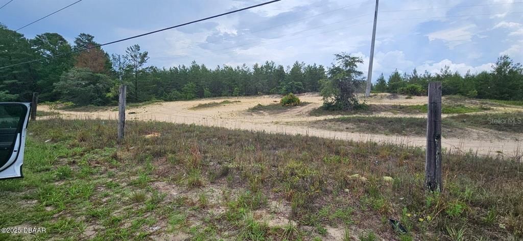 待售: $9,500 (0.24 acres)