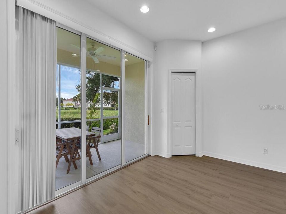 En Venta: $222,500 (2 camas, 2 baños, 1268 Pies cuadrados)