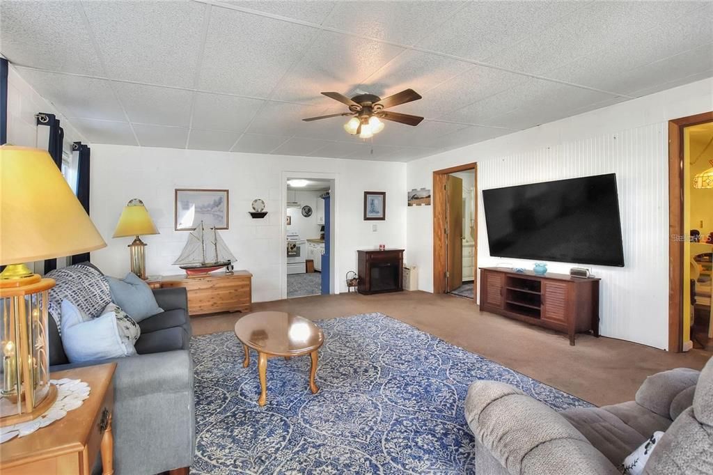 待售: $419,900 (3 贝兹, 2 浴室, 1800 平方英尺)