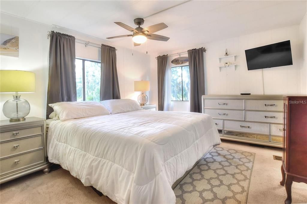 待售: $419,900 (3 贝兹, 2 浴室, 1800 平方英尺)