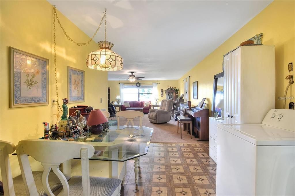 待售: $419,900 (3 贝兹, 2 浴室, 1800 平方英尺)