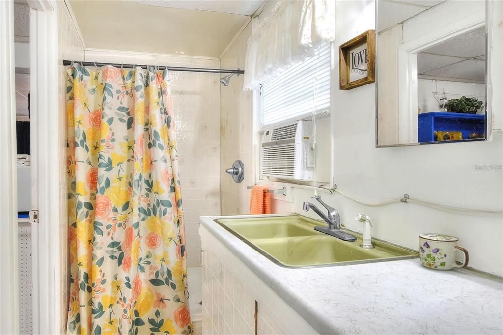 待售: $419,900 (3 贝兹, 2 浴室, 1800 平方英尺)