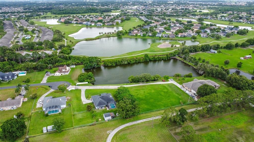 На продажу: $224,000 (0.64 acres)