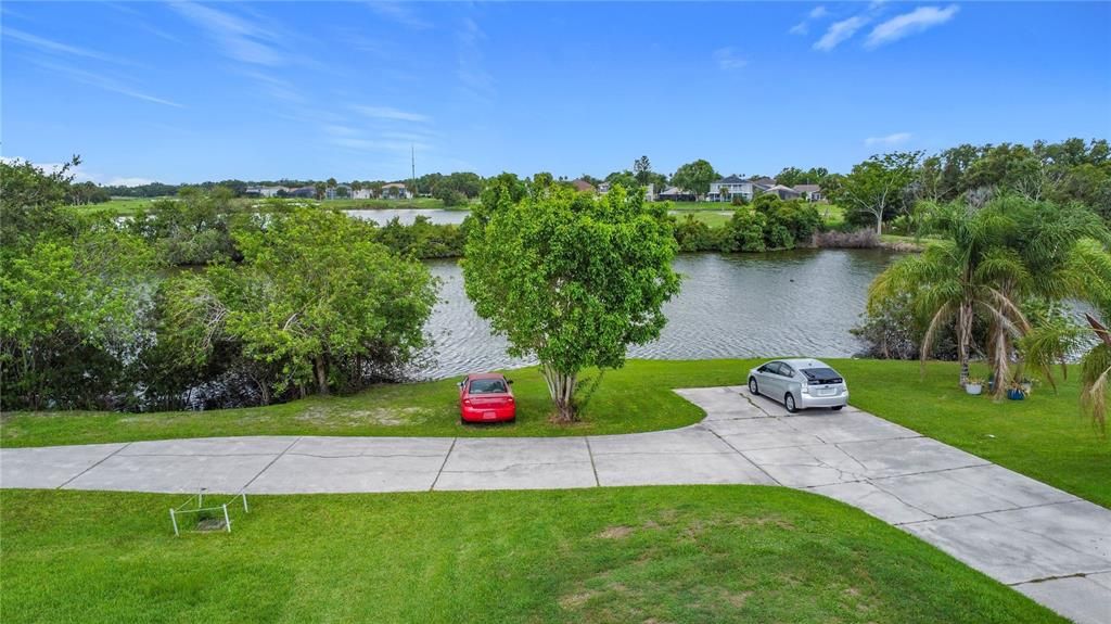 На продажу: $224,000 (0.64 acres)