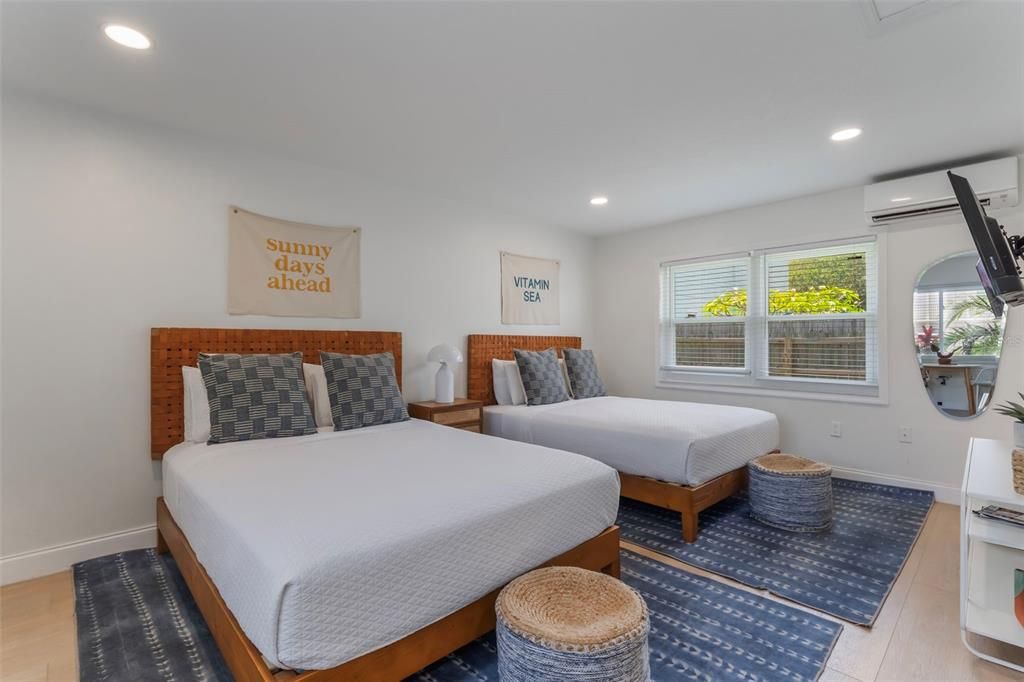 待售: $1,795,000 (8 贝兹, 0 浴室, 3156 平方英尺)