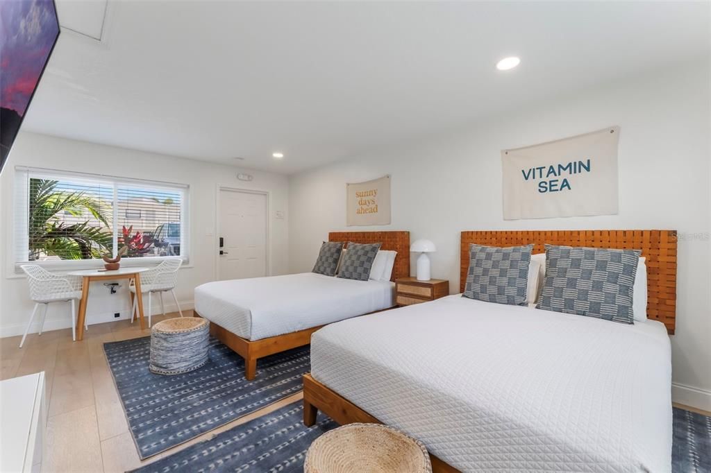 待售: $1,795,000 (8 贝兹, 0 浴室, 3156 平方英尺)