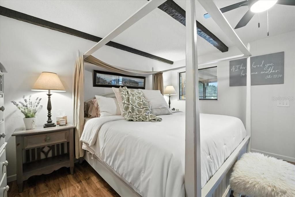 待售: $699,000 (3 贝兹, 2 浴室, 2130 平方英尺)