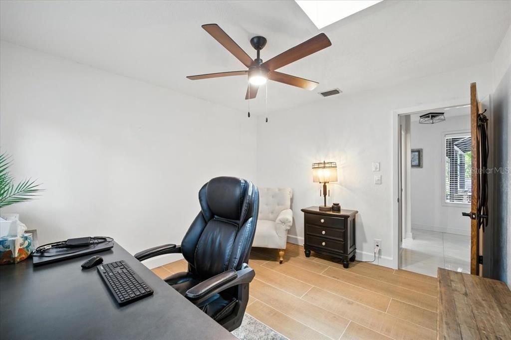 待售: $699,000 (3 贝兹, 2 浴室, 2130 平方英尺)