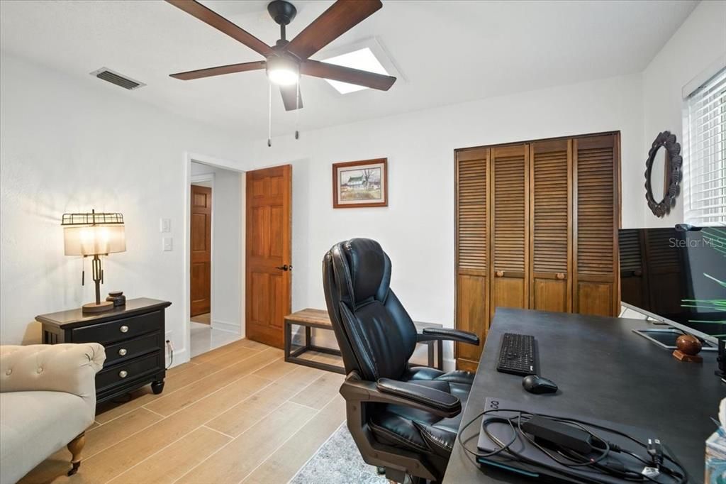 待售: $699,000 (3 贝兹, 2 浴室, 2130 平方英尺)