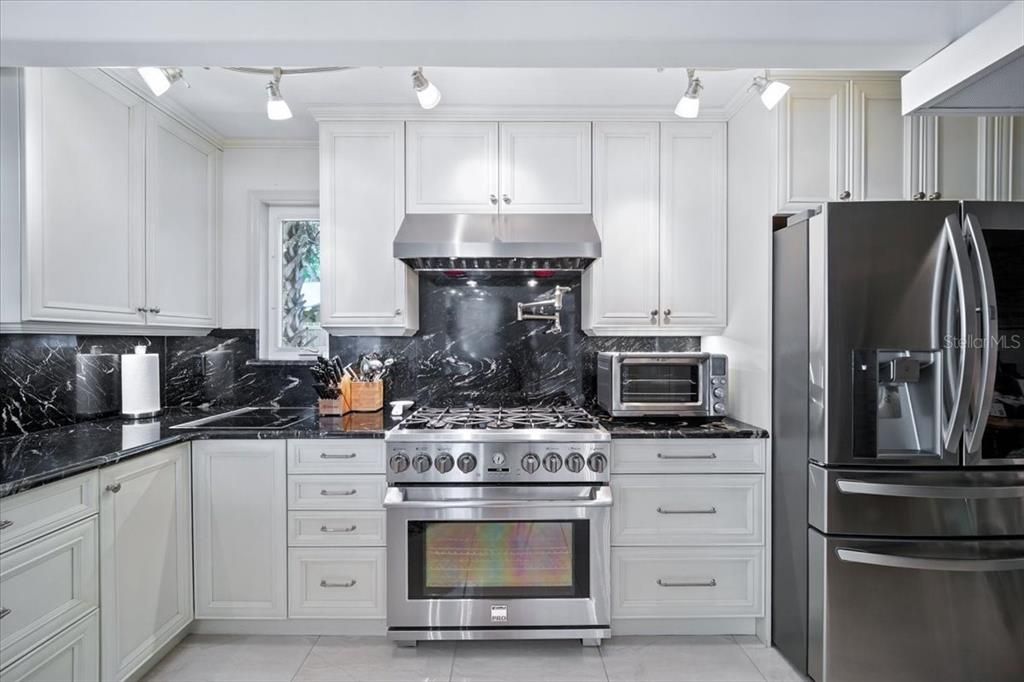 待售: $699,000 (3 贝兹, 2 浴室, 2130 平方英尺)