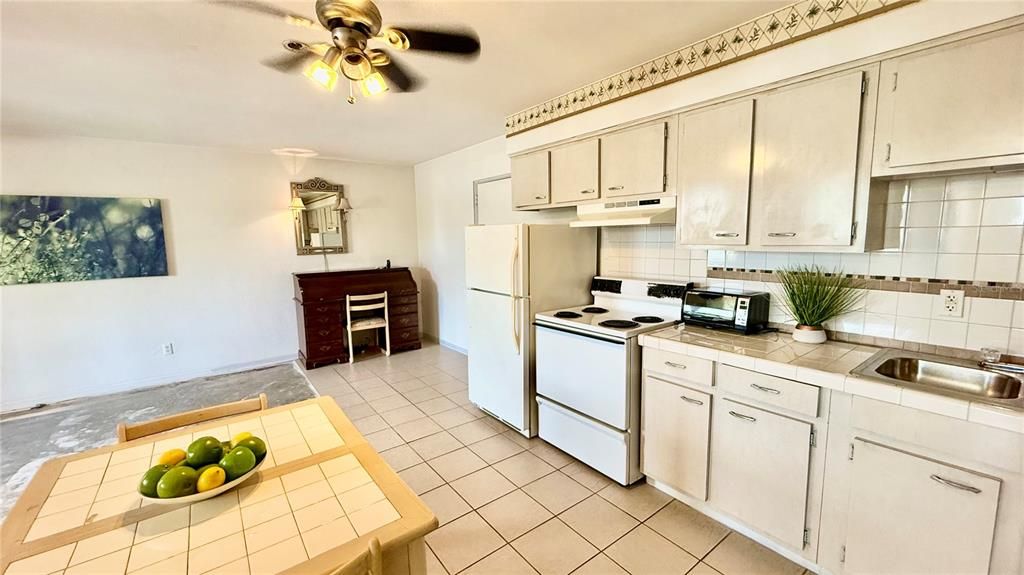 待售: $63,999 (0 贝兹, 1 浴室, 505 平方英尺)