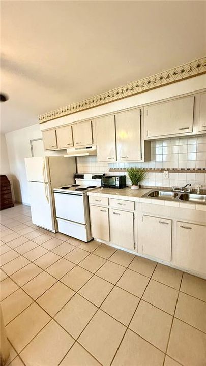 待售: $63,999 (0 贝兹, 1 浴室, 505 平方英尺)