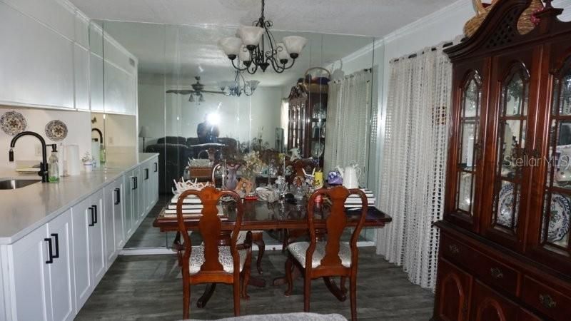 待售: $95,000 (1 贝兹, 1 浴室, 778 平方英尺)