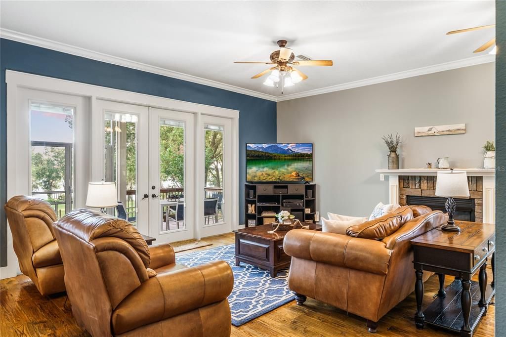 For Sale: $1,229,900 (4 beds, 3 baths, 4015 Square Feet)