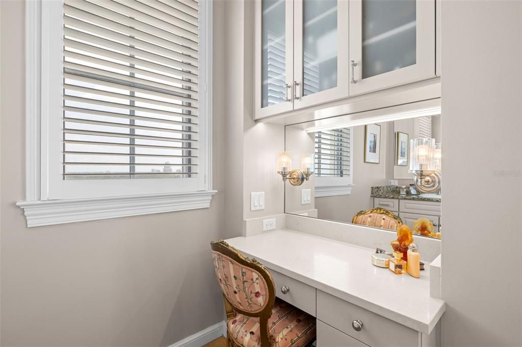 Active With Contract: $2,350,000 (4 beds, 3 baths, 3273 Square Feet)