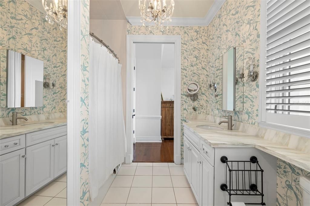 Active With Contract: $2,350,000 (4 beds, 3 baths, 3273 Square Feet)