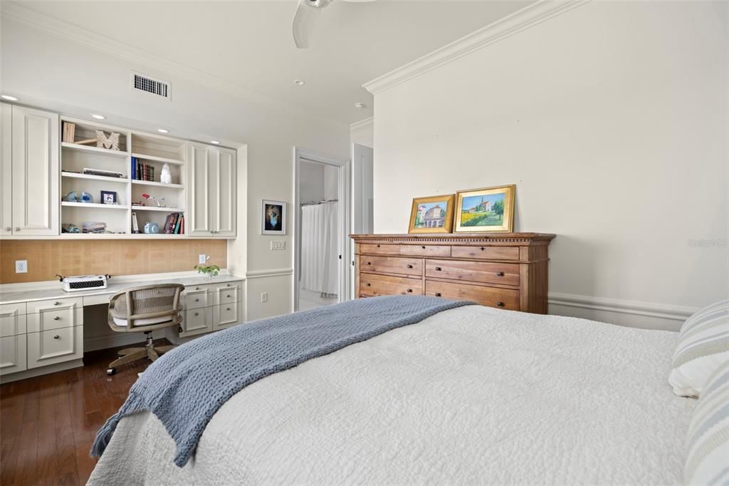 Active With Contract: $2,350,000 (4 beds, 3 baths, 3273 Square Feet)