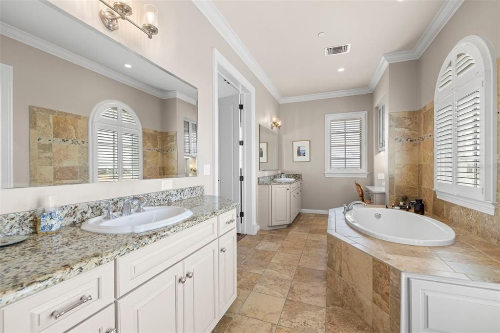 Active With Contract: $2,350,000 (4 beds, 3 baths, 3273 Square Feet)