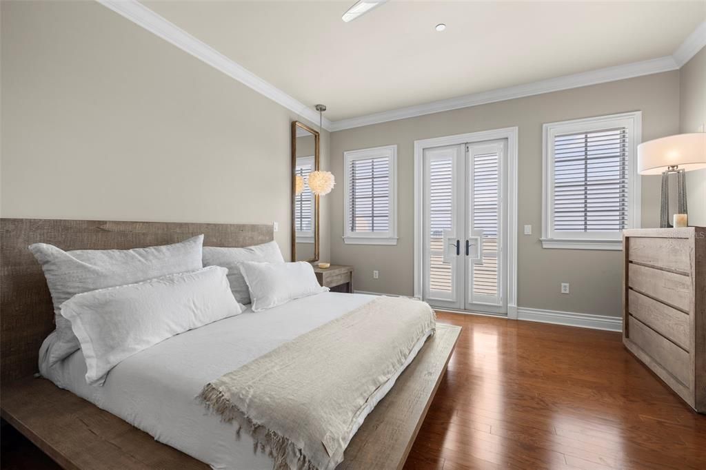 Active With Contract: $2,350,000 (4 beds, 3 baths, 3273 Square Feet)