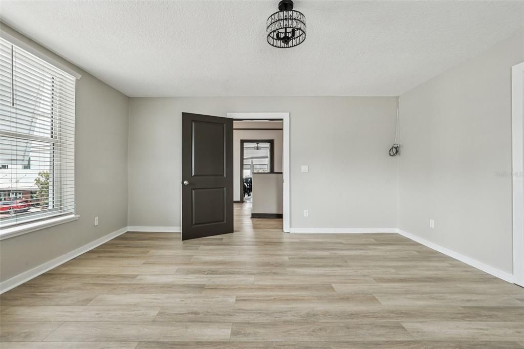 For Rent: $1,525 (1 beds, 1 baths, 615 Square Feet)