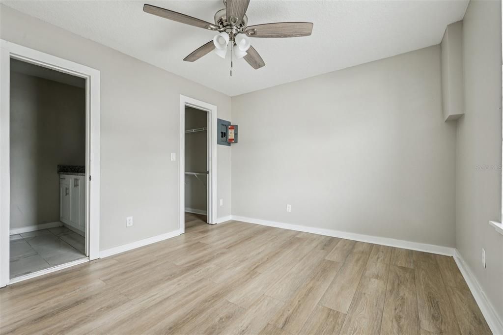 For Rent: $1,525 (1 beds, 1 baths, 615 Square Feet)