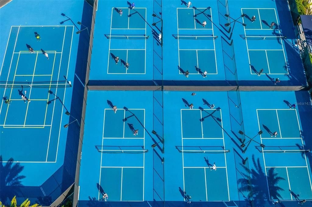 For Sale: $1,739,990 (3 beds, 3 baths, 2490 Square Feet)