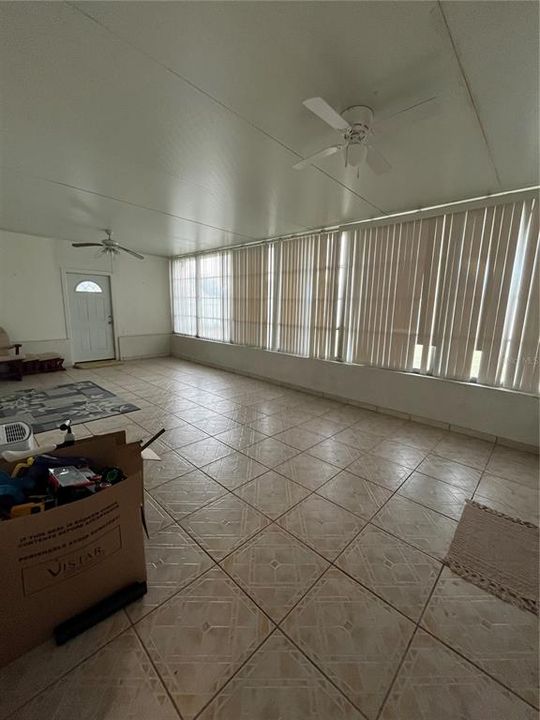 Active With Contract: $222,000 (3 beds, 2 baths, 1174 Square Feet)