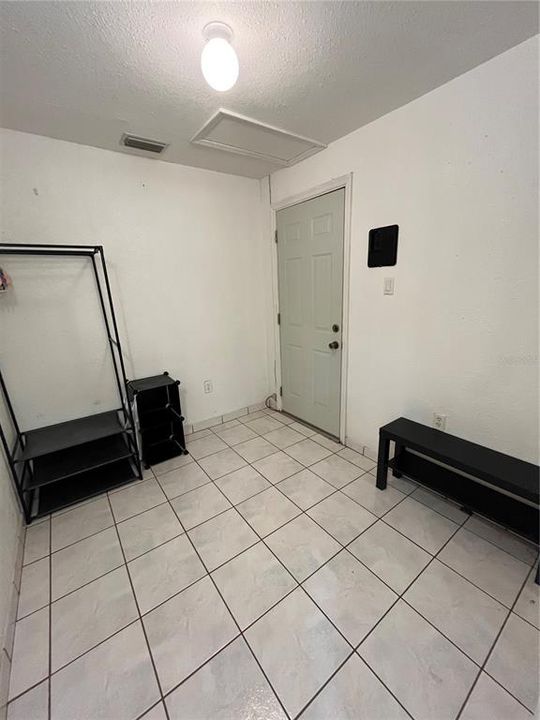 Active With Contract: $222,000 (3 beds, 2 baths, 1174 Square Feet)