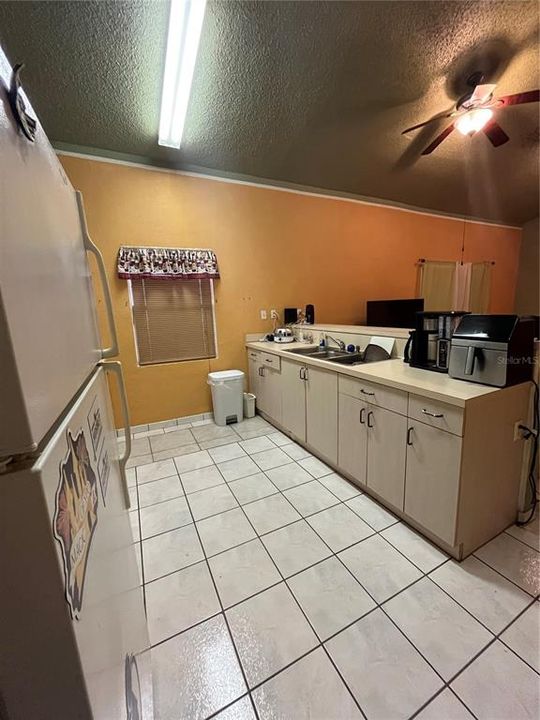 Active With Contract: $222,000 (3 beds, 2 baths, 1174 Square Feet)