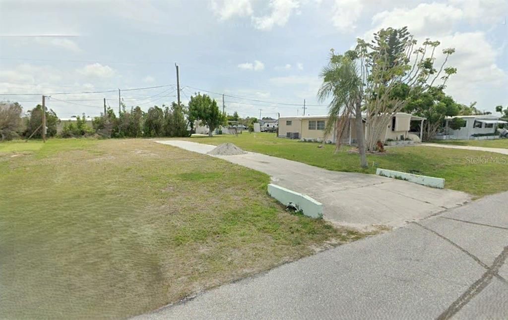 En Venta: $23,000 (0.18 acres)