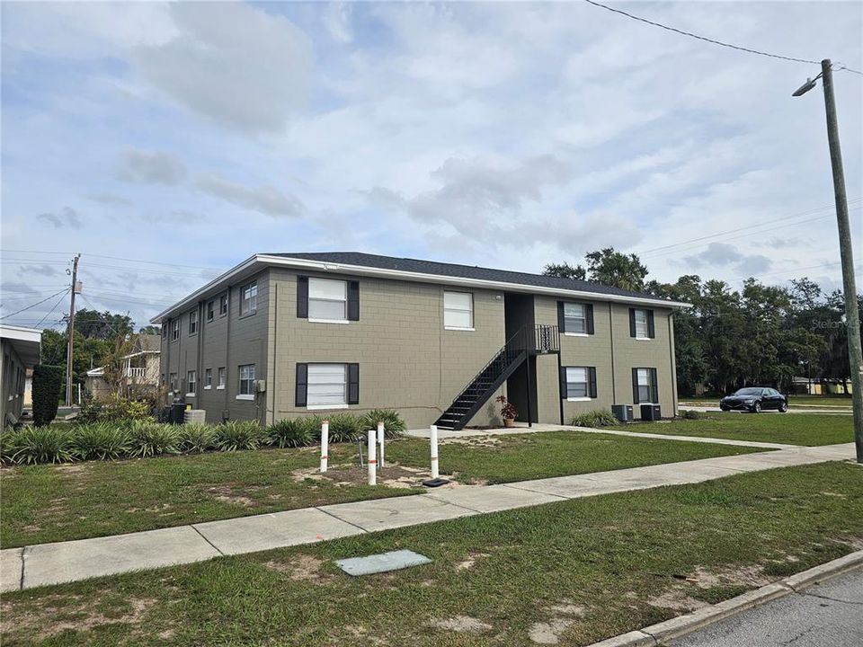 Welcome to 131 Avenue B NE!