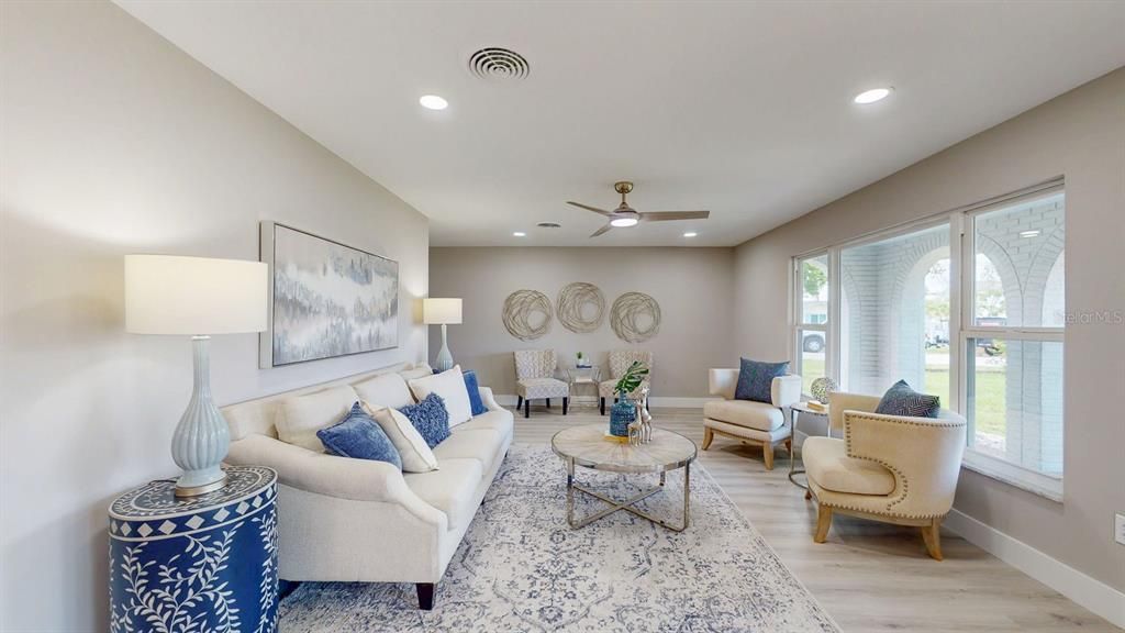 For Sale: $520,000 (3 beds, 3 baths, 1778 Square Feet)