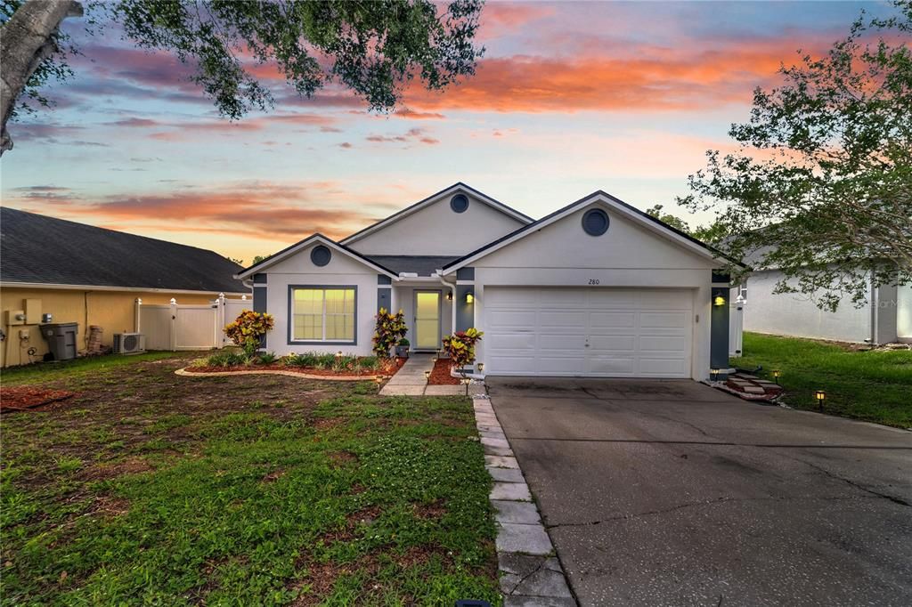 最近售出: $385,000 (3 贝兹, 2 浴室, 1785 平方英尺)