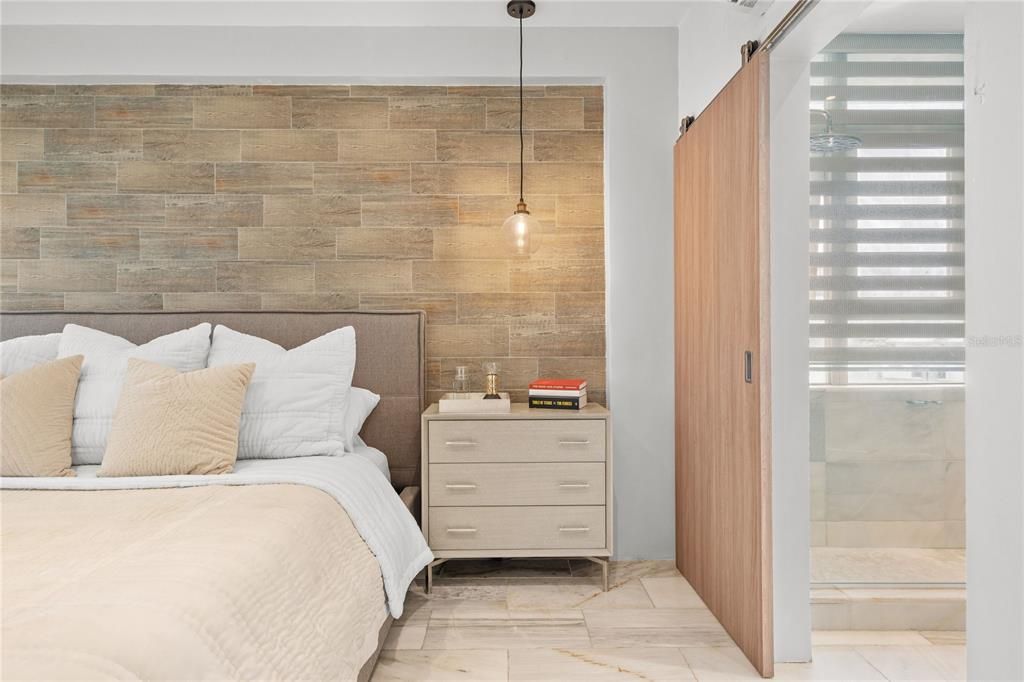 Под контрактом: $995,000 (4 спален, 4 ванн, 1998 Квадратных фут)