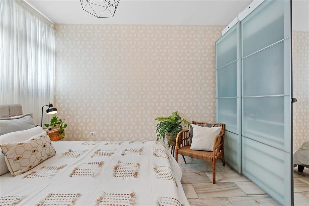 Под контрактом: $995,000 (4 спален, 4 ванн, 1998 Квадратных фут)