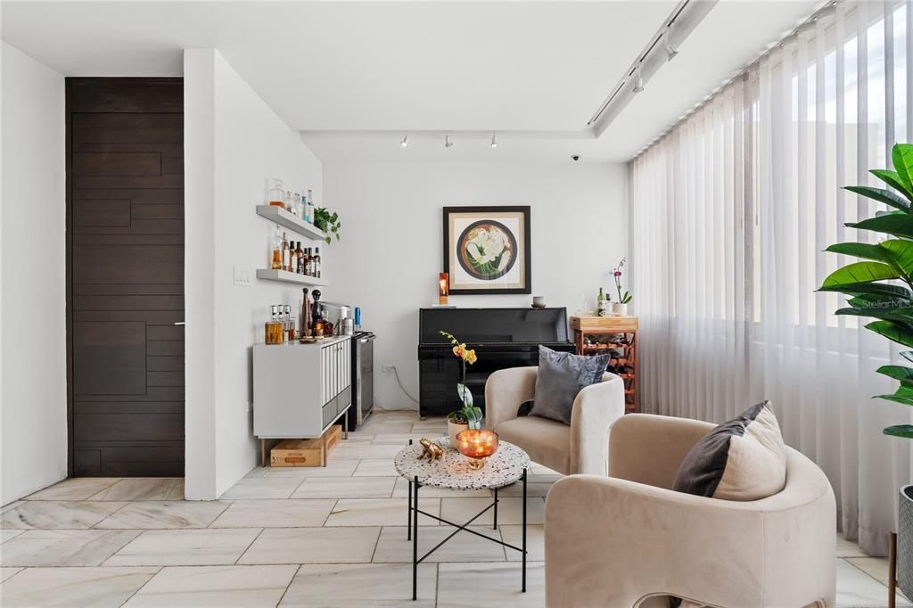 Под контрактом: $995,000 (4 спален, 4 ванн, 1998 Квадратных фут)