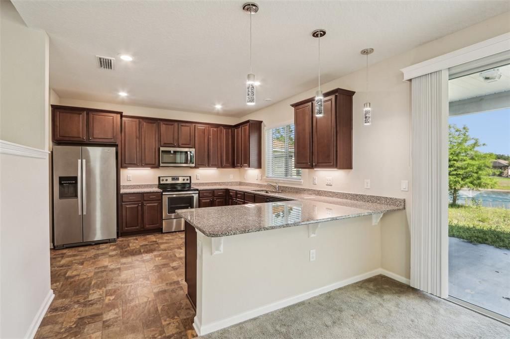 На продажу: $415,000 (3 спален, 2 ванн, 2086 Квадратных фут)