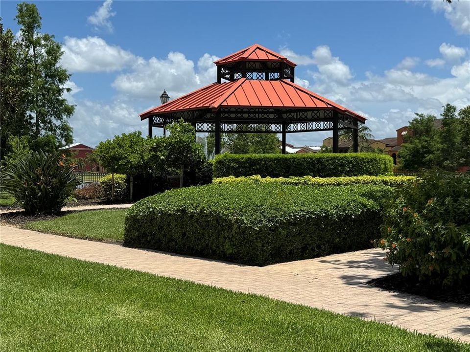 На продажу: $285,900 (2 спален, 2 ванн, 1525 Квадратных фут)