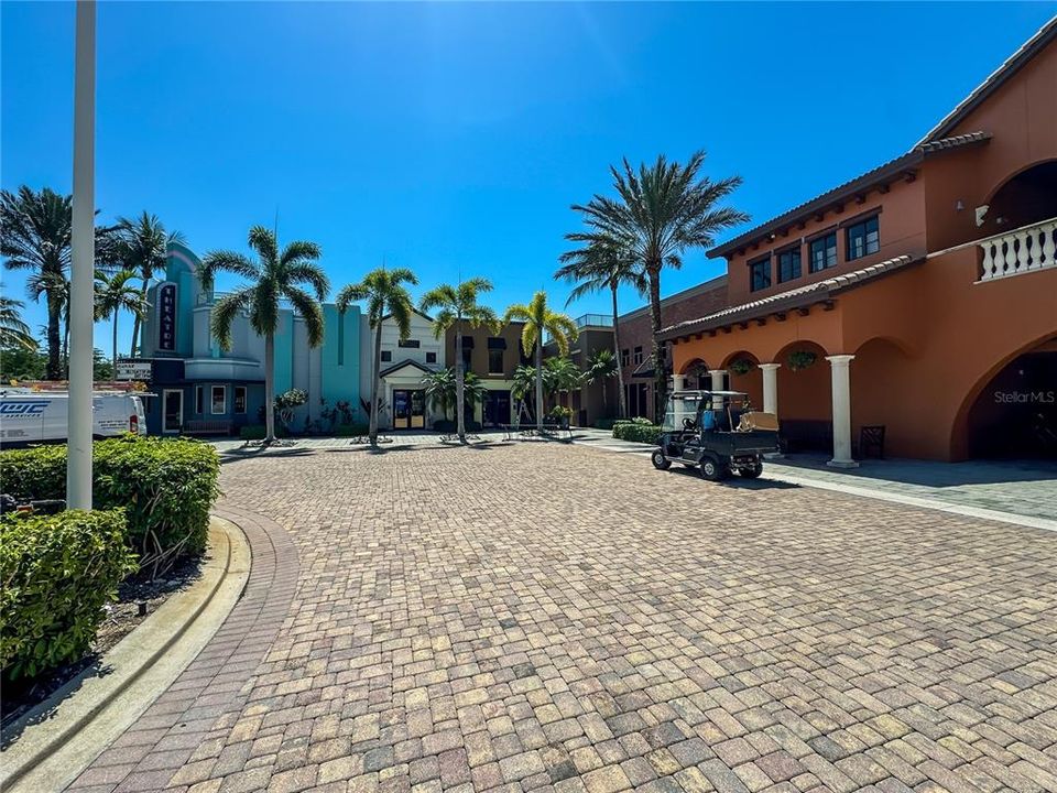 На продажу: $285,900 (2 спален, 2 ванн, 1525 Квадратных фут)