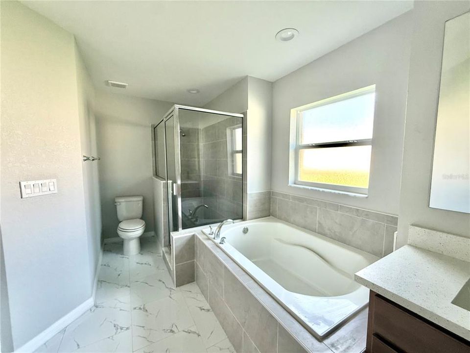 待售: $280,000 (3 贝兹, 2 浴室, 1671 平方英尺)