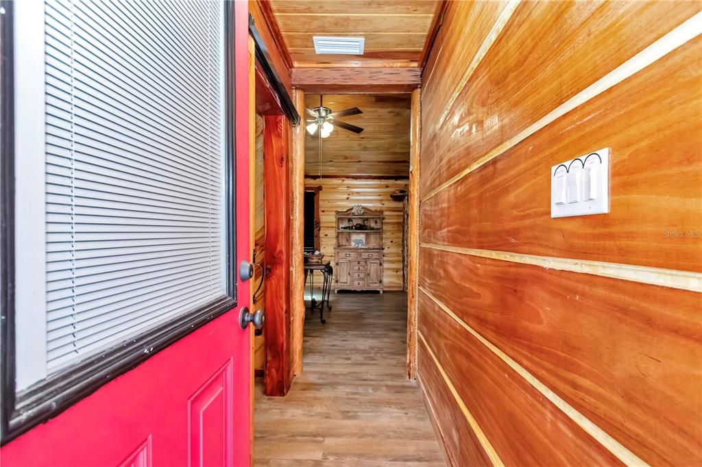 En Venta: $257,000 (1 camas, 1 baños, 1056 Pies cuadrados)