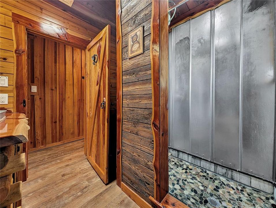 En Venta: $257,000 (1 camas, 1 baños, 1056 Pies cuadrados)