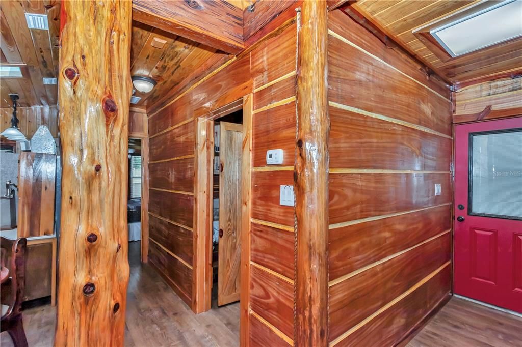 En Venta: $257,000 (1 camas, 1 baños, 1056 Pies cuadrados)