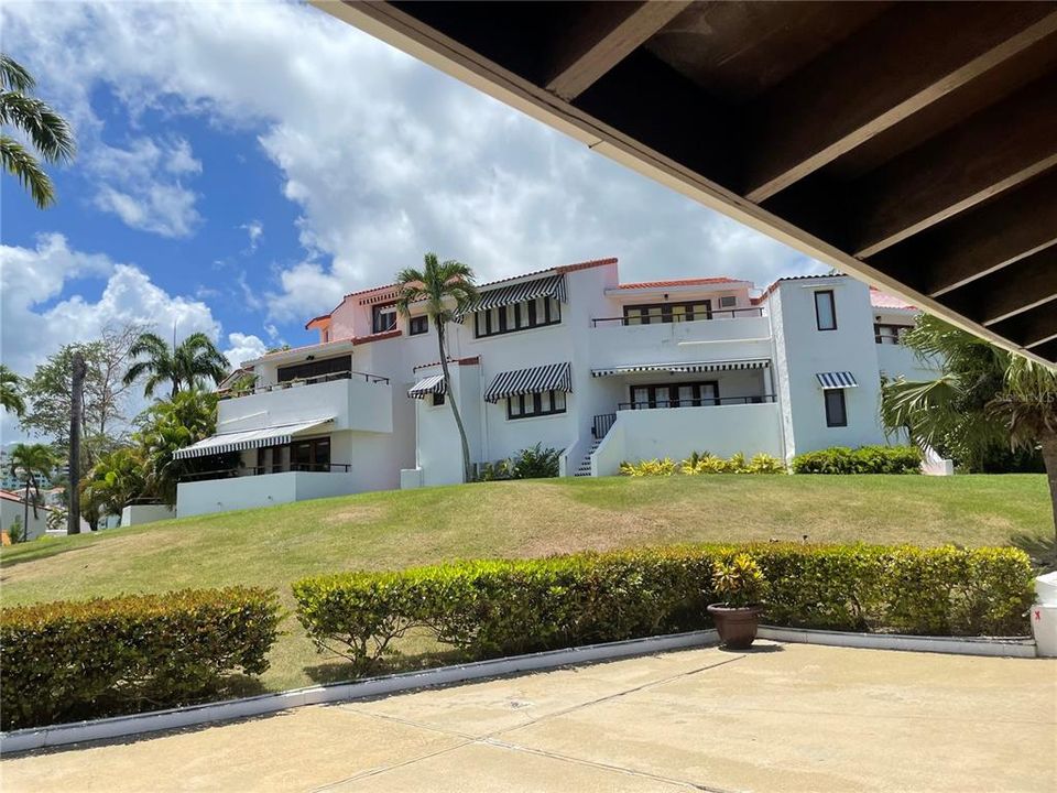 Recently Rented: $2,500 (2 beds, 1 baths, 595 Square Feet)