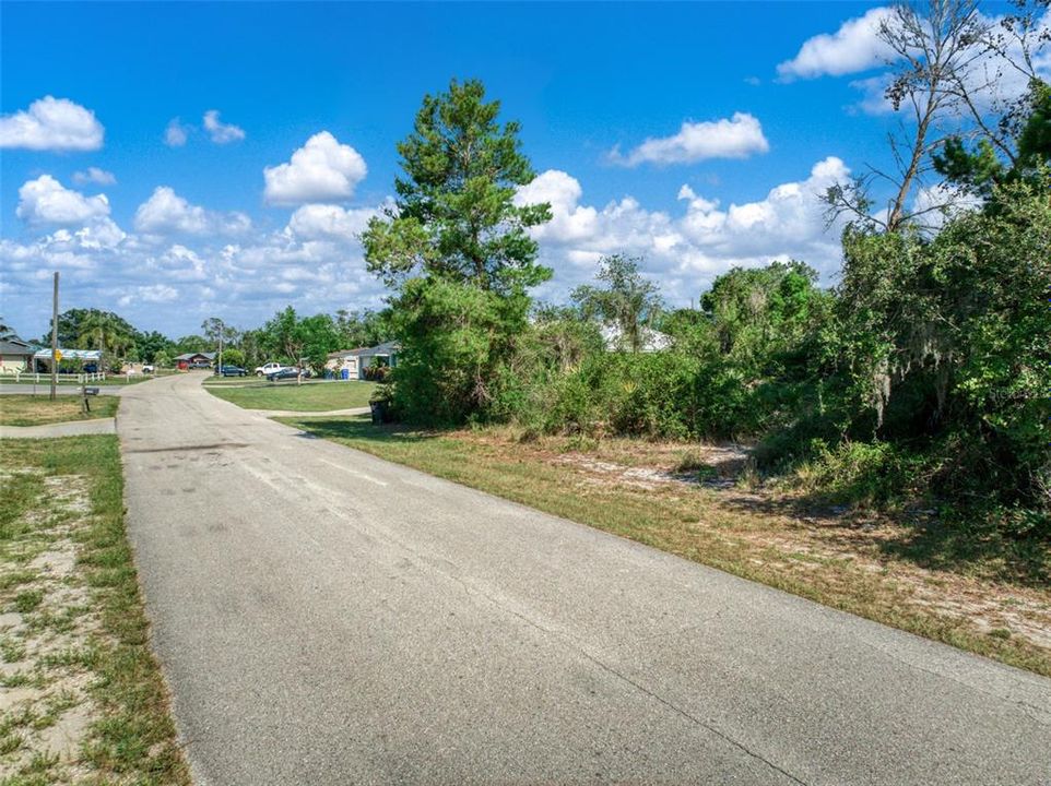 待售: $30,000 (0.22 acres)