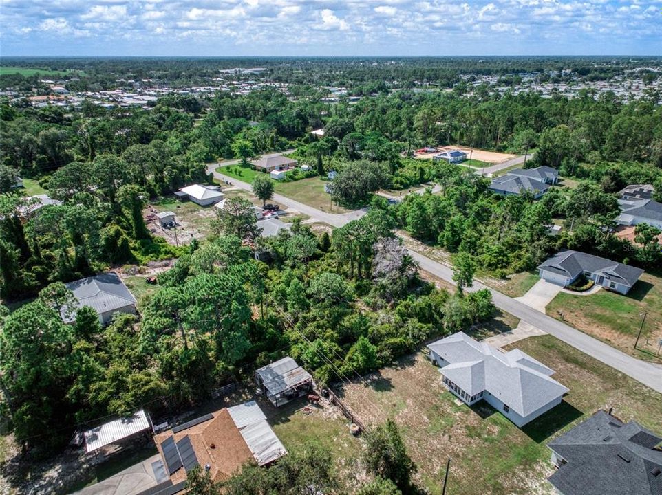 待售: $30,000 (0.22 acres)