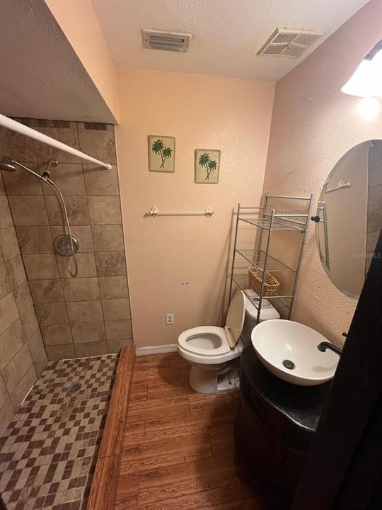 For Sale: $248,000 (3 beds, 2 baths, 1215 Square Feet)