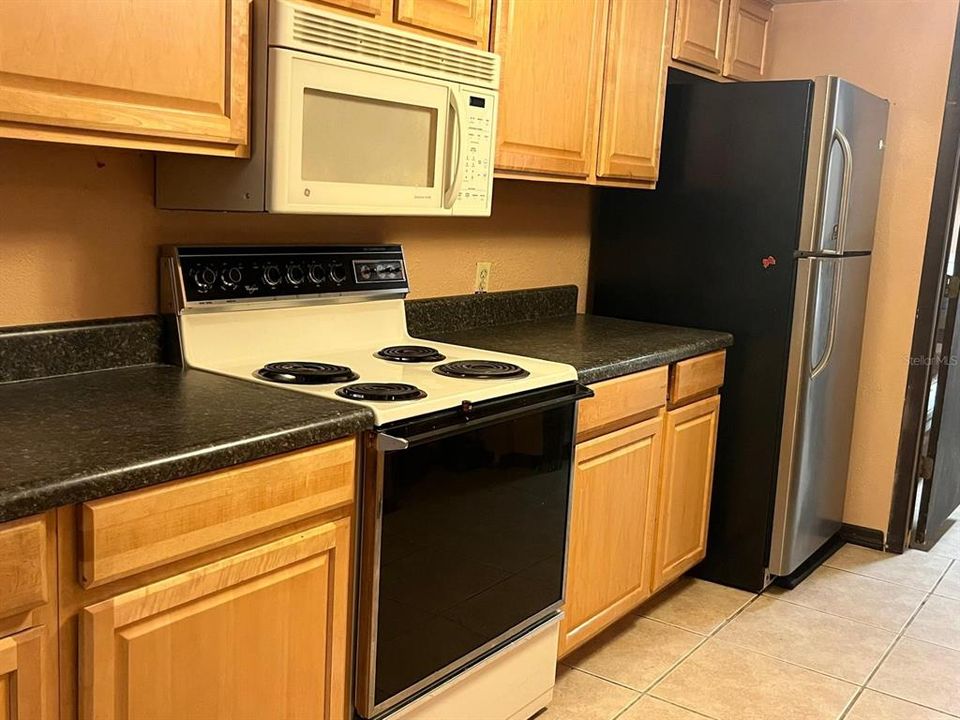 For Sale: $248,000 (3 beds, 2 baths, 1215 Square Feet)