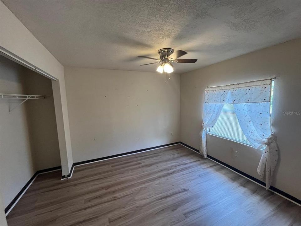 For Sale: $248,000 (3 beds, 2 baths, 1215 Square Feet)